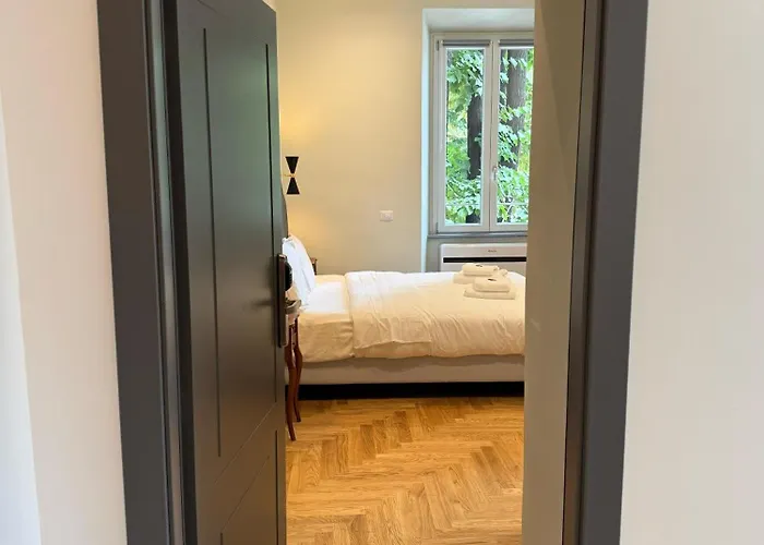 Pensión Santa Monica Townhouse 4*