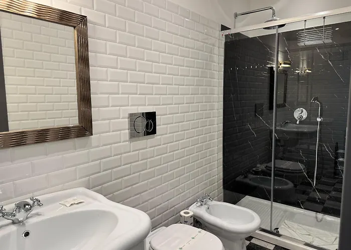 Santa Monica Townhouse Pensión 4*