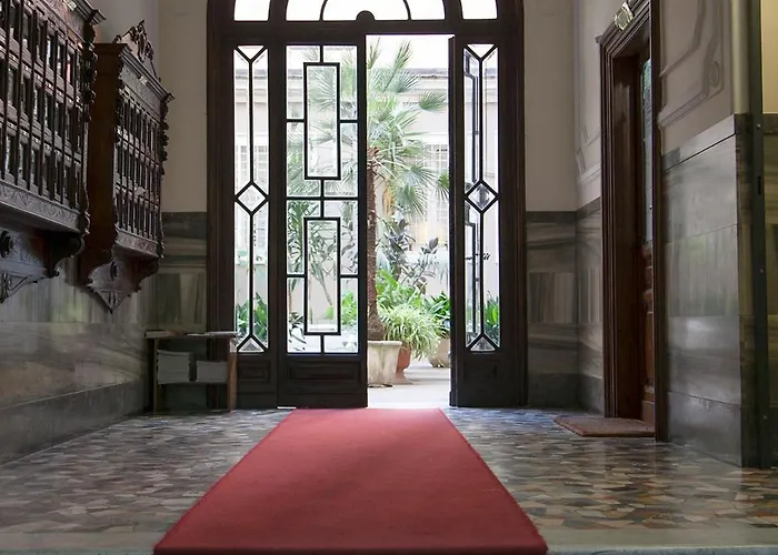 Pensión Santa Monica Townhouse 4*