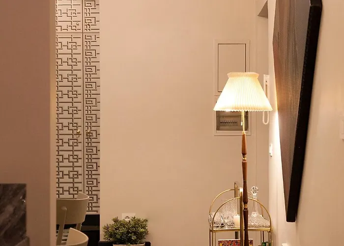 Santa Monica Townhouse 4*