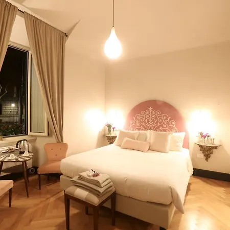 Santa Monica Townhouse 招待所 4*